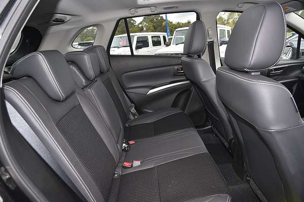 2023 Suzuki S-Cross ALLGRIP Prestige JYB