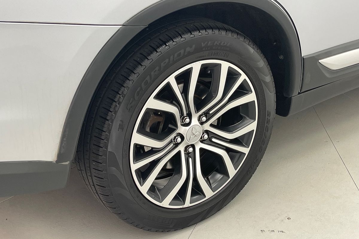 2016 Mitsubishi Outlander Exceed ZK