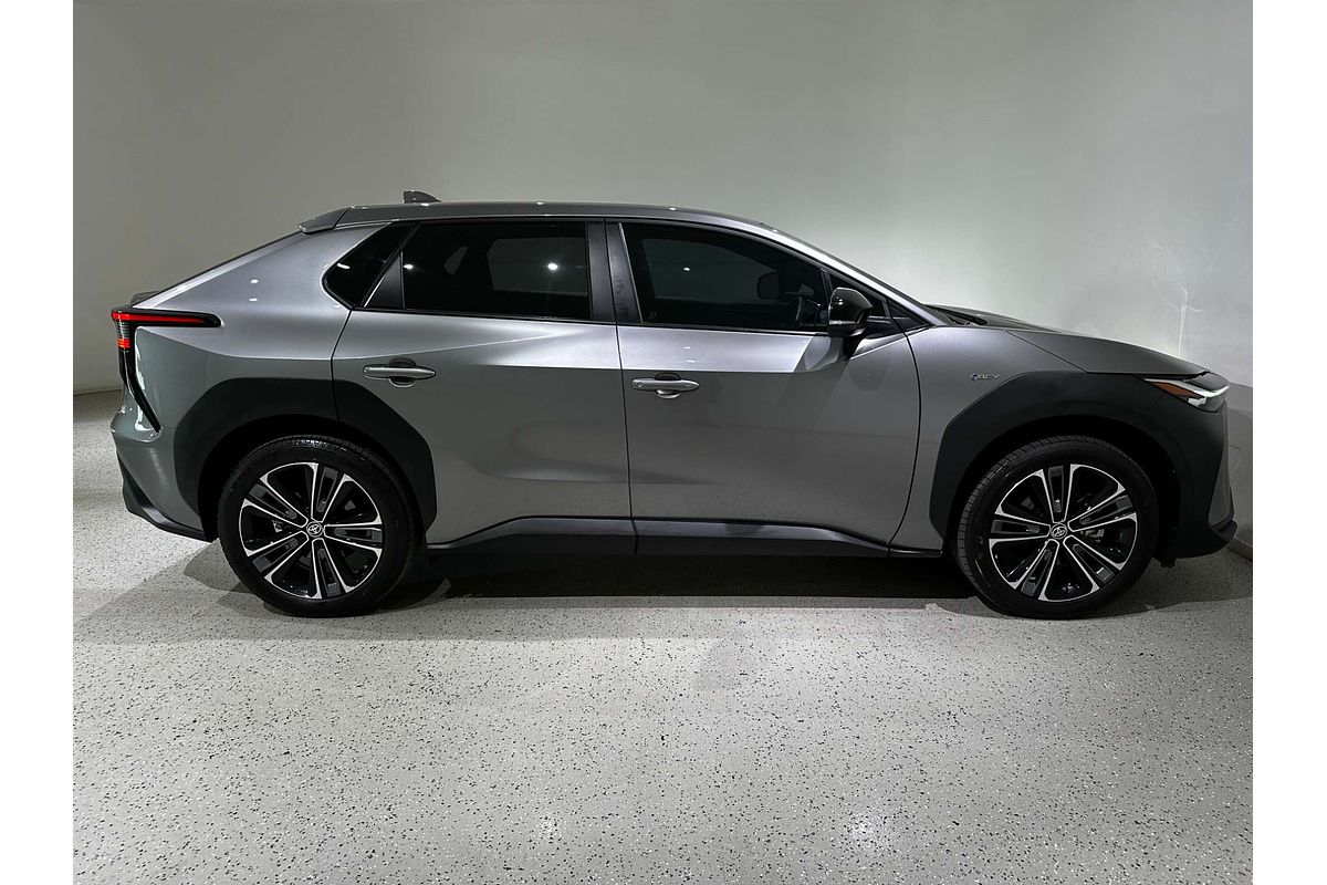 2024 Toyota bZ4X  XEAM10R