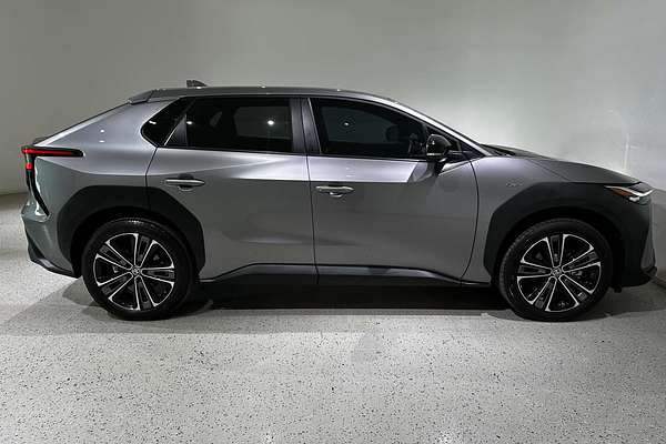 2024 Toyota bZ4X  XEAM10R