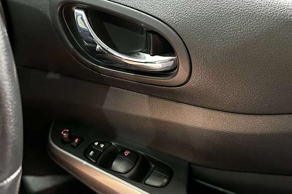 2021 Nissan Navara ST D23 Rear Wheel Drive