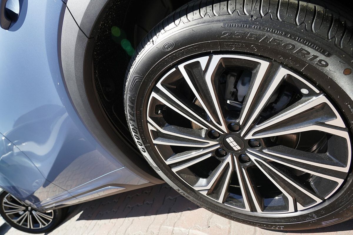 2025 Geely Starray EM-i Inspire P145