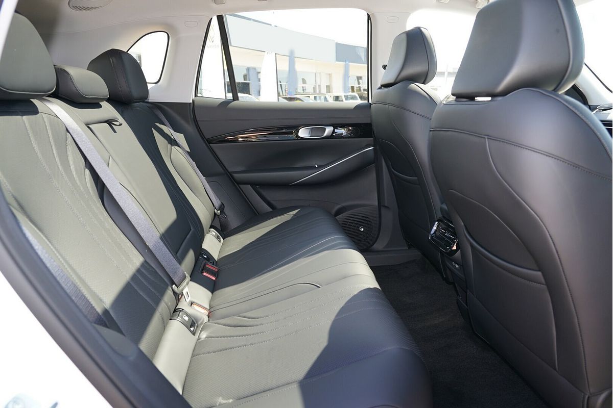 2025 Geely Starray EM-i Complete P145