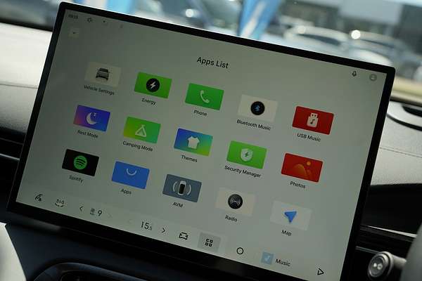 2025 Geely Starray EM-i Complete P145