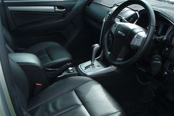 2015 Isuzu MU-X LS-T