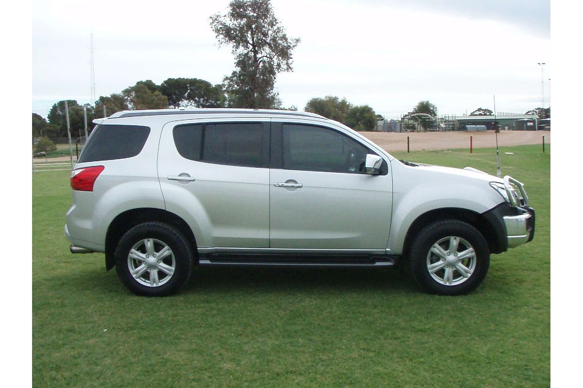 2015 Isuzu MU-X LS-T