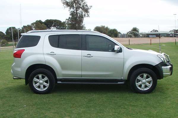 2015 Isuzu MU-X LS-T