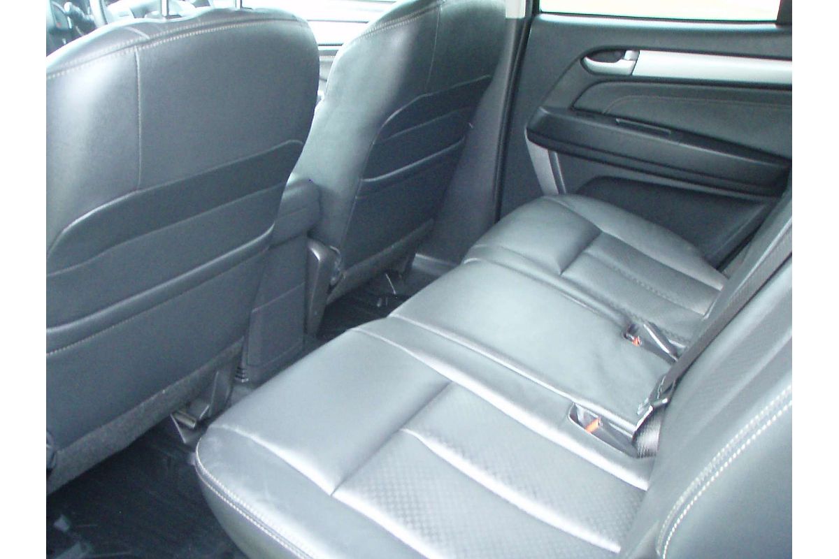 2015 Isuzu MU-X LS-T