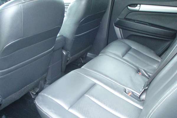 2015 Isuzu MU-X LS-T