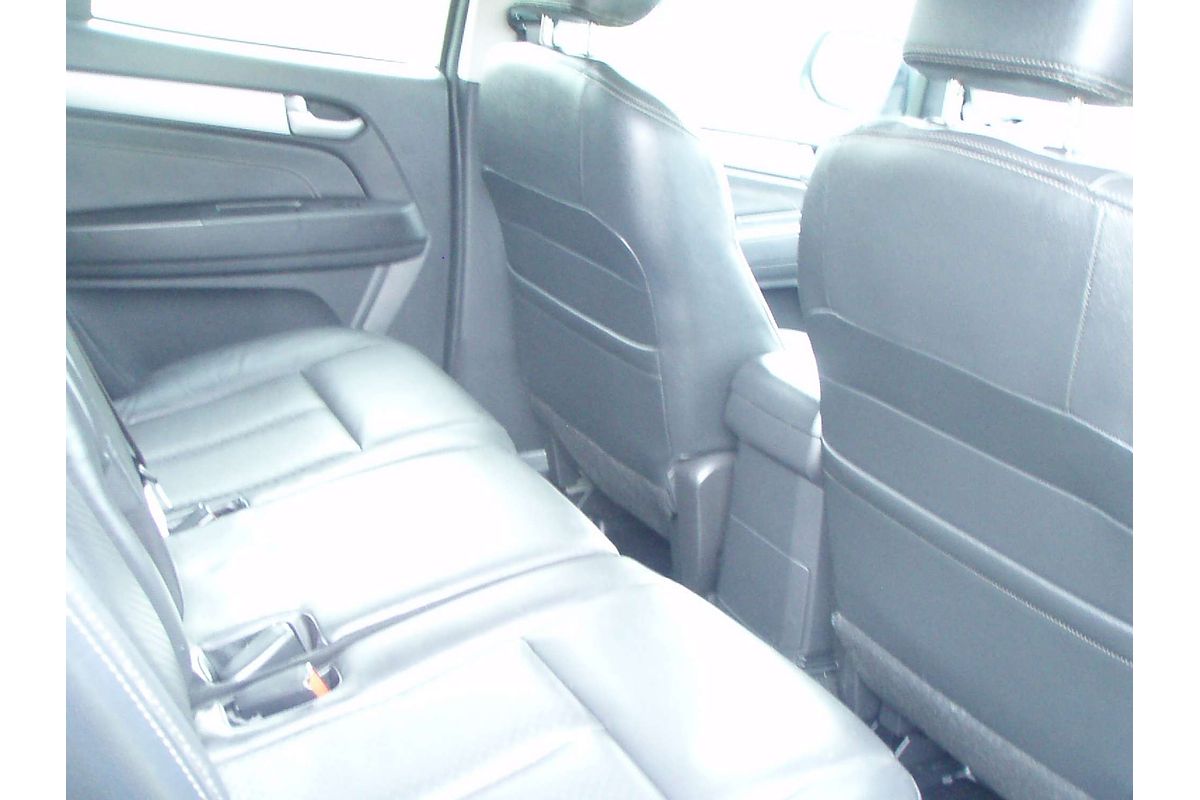 2015 Isuzu MU-X LS-T