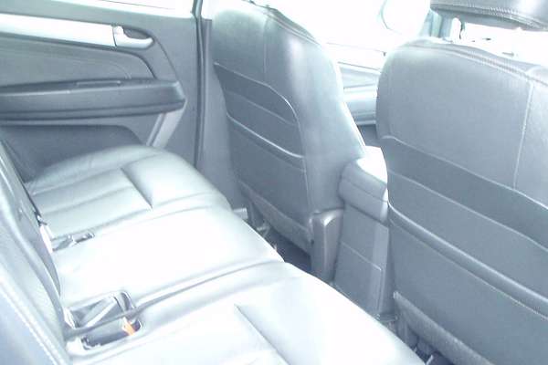 2015 Isuzu MU-X LS-T