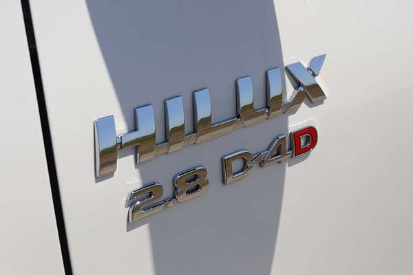 2024 Toyota Hilux SR GUN126R 4X4