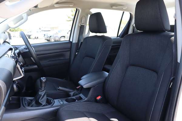 2024 Toyota Hilux SR GUN126R 4X4