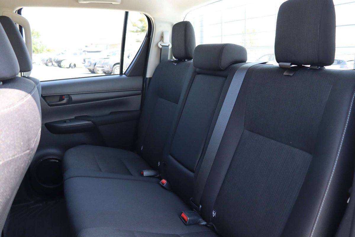 2024 Toyota Hilux SR GUN126R 4X4