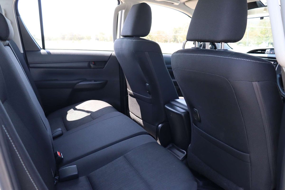 2024 Toyota Hilux SR GUN126R 4X4