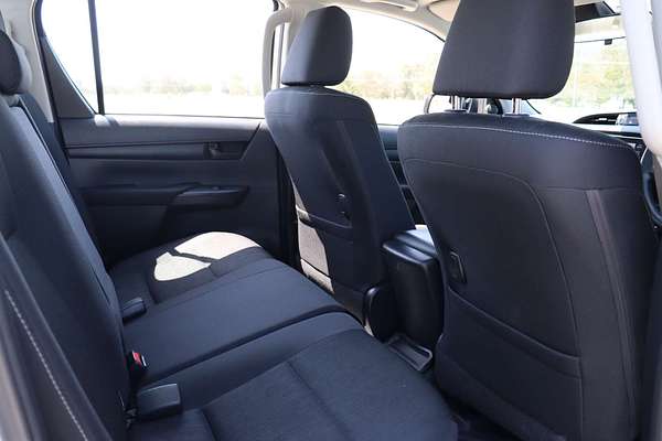 2024 Toyota Hilux SR GUN126R 4X4