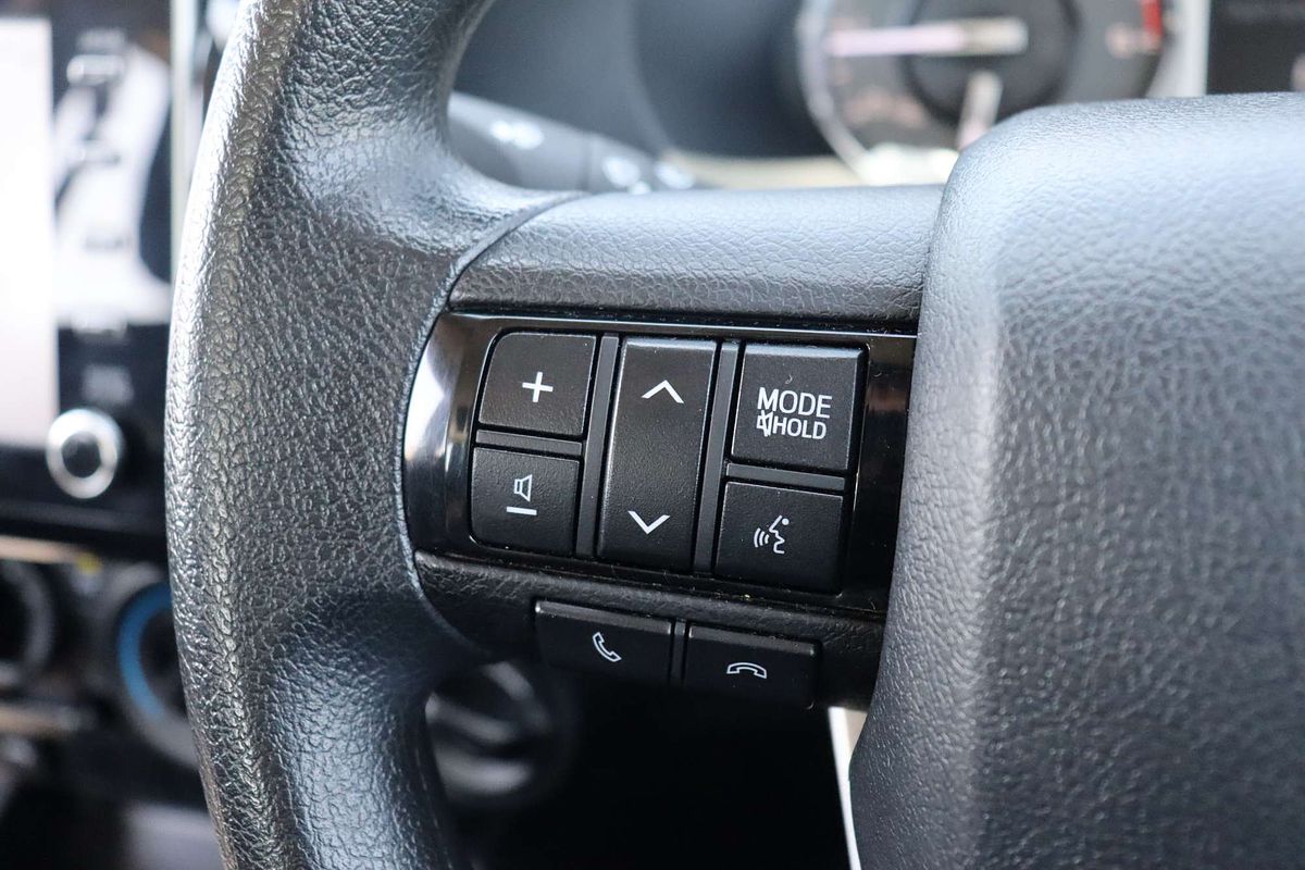 2024 Toyota Hilux SR GUN126R 4X4