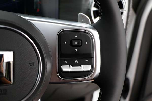 2025 GWM Tank 300 Ultra P01