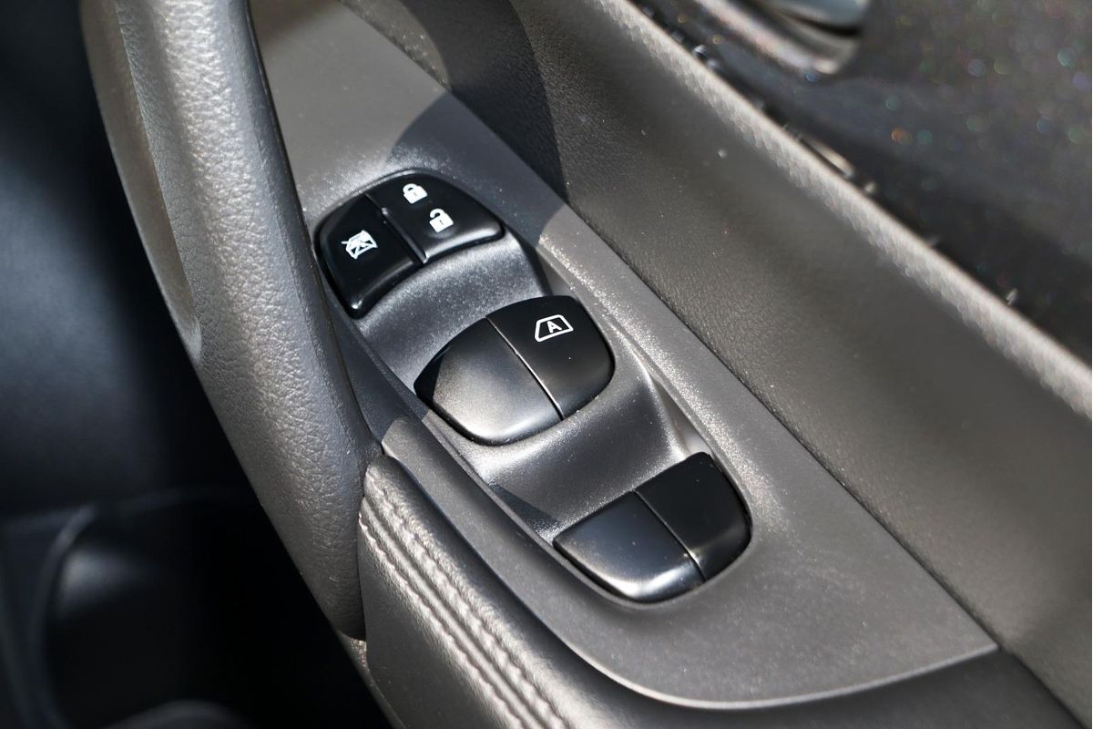 2017 Nissan X-TRAIL ST-L T32 Series II