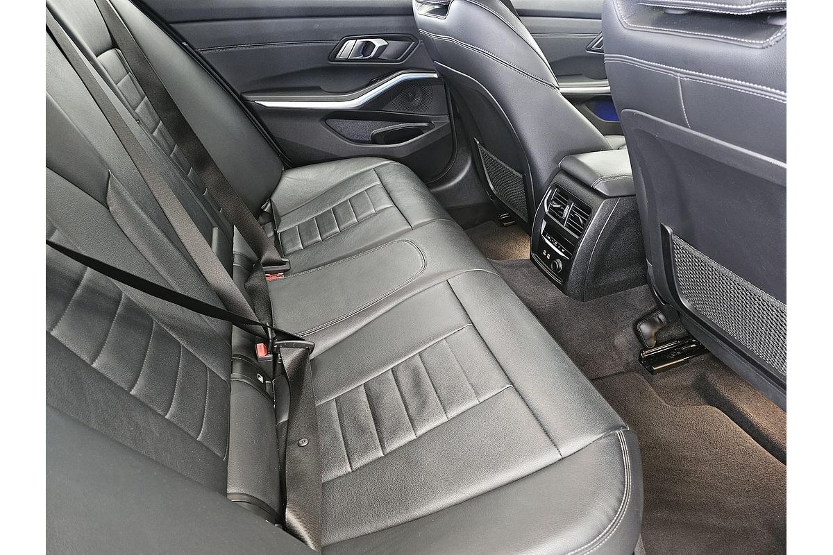 2020 BMW 3 Series 330i M Sport G20