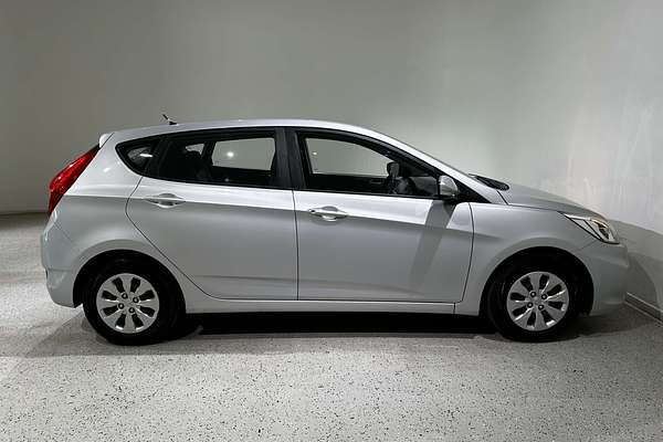2017 Hyundai Accent Active RB4