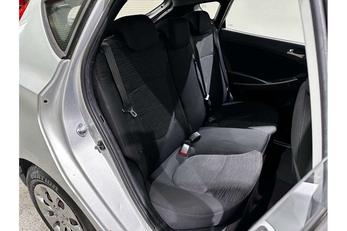 2017 Hyundai Accent Active RB4