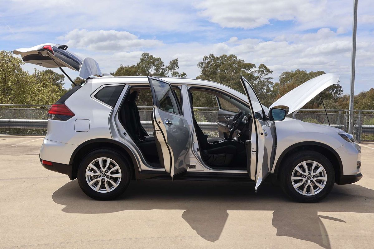 2022 Nissan X-TRAIL ST T32