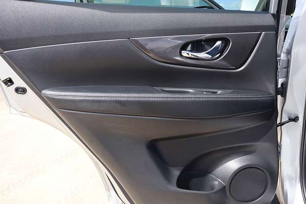 2022 Nissan X-TRAIL ST T32