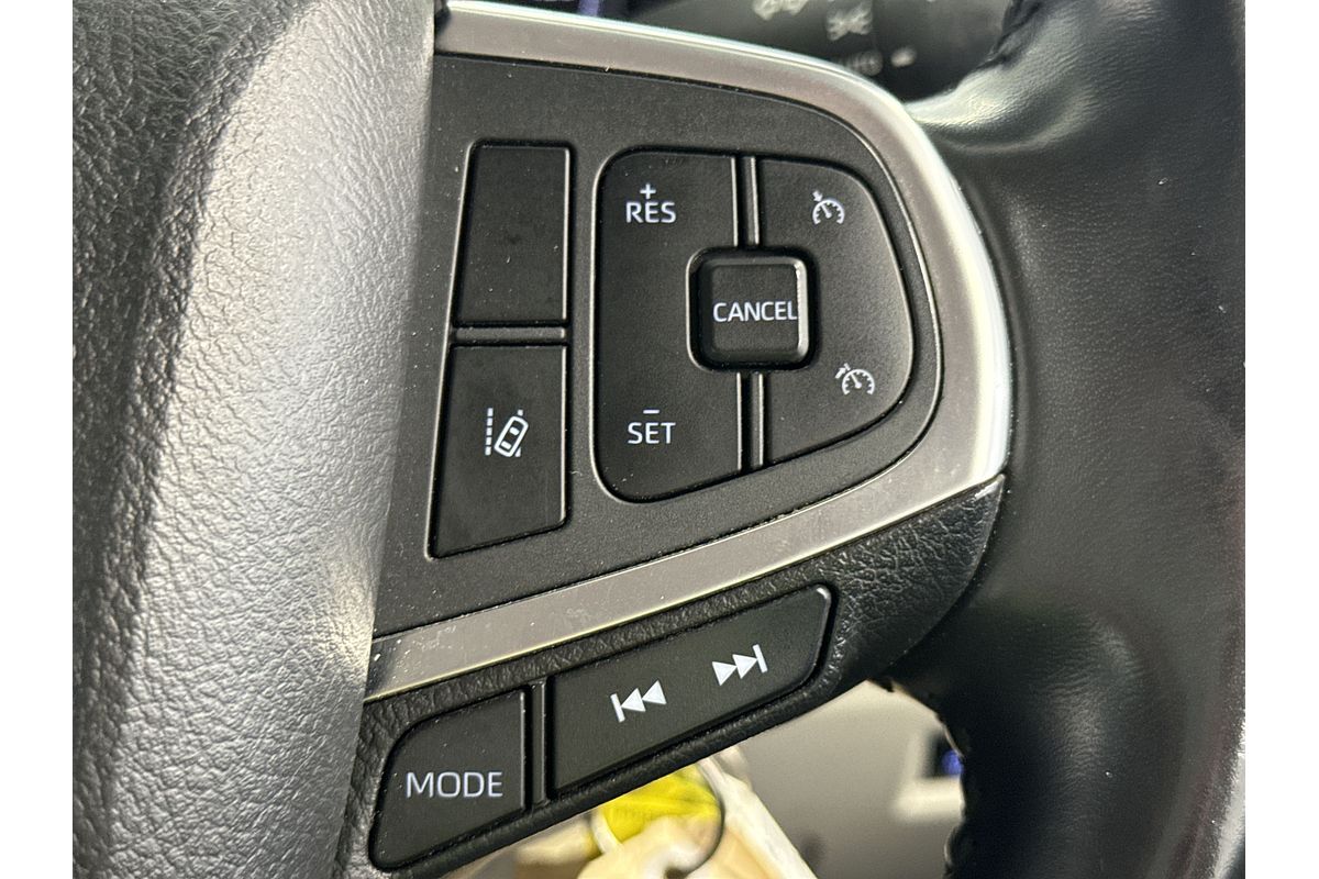 2022 Toyota Hiace GDH320R ELWB High Roof