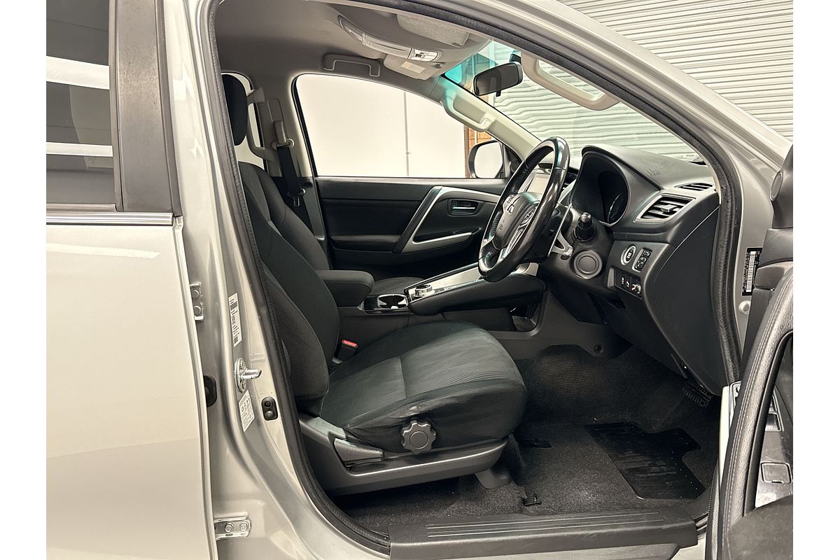 2020 Mitsubishi Pajero Sport GLX QF