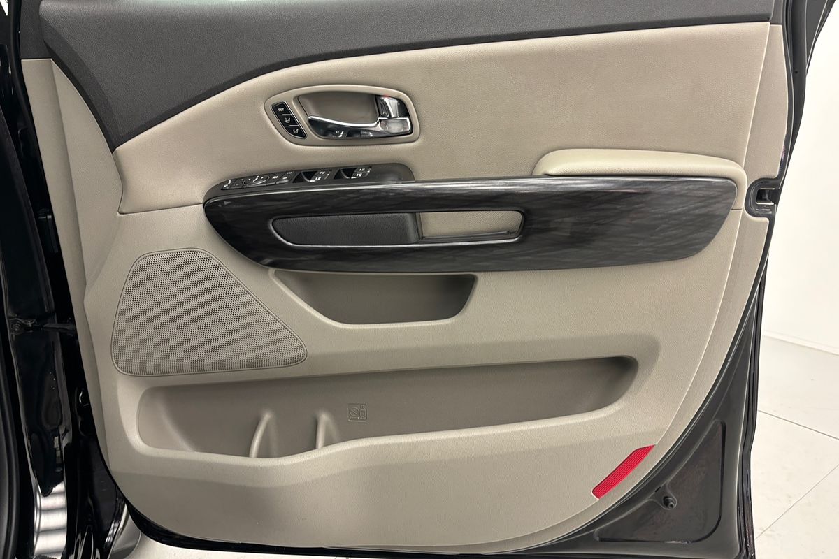 2018 Kia Carnival Platinum YP