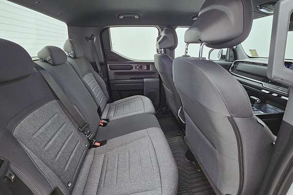 2025 Kia Tasman SX TK 4X4