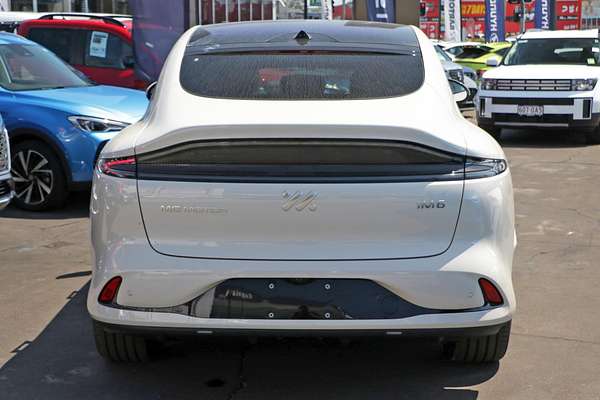 2025 MG IM6 Platinum S12L