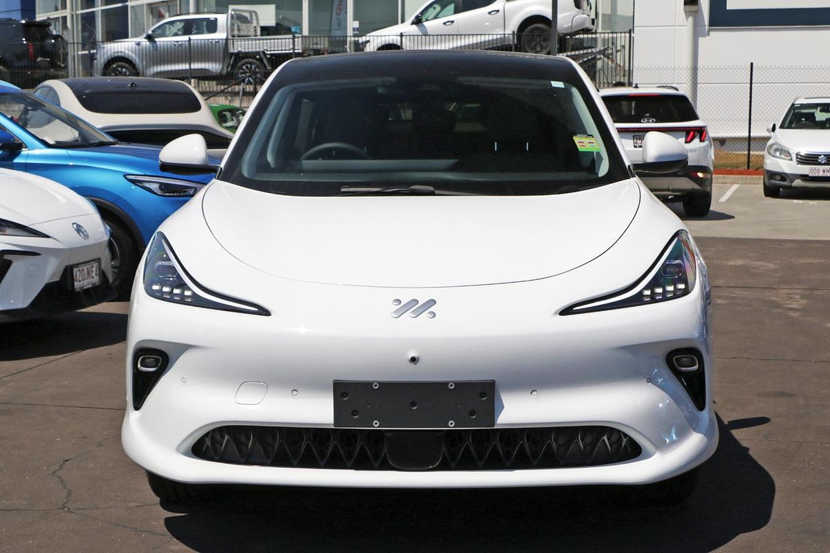 2025 MG IM6 Premium S12L