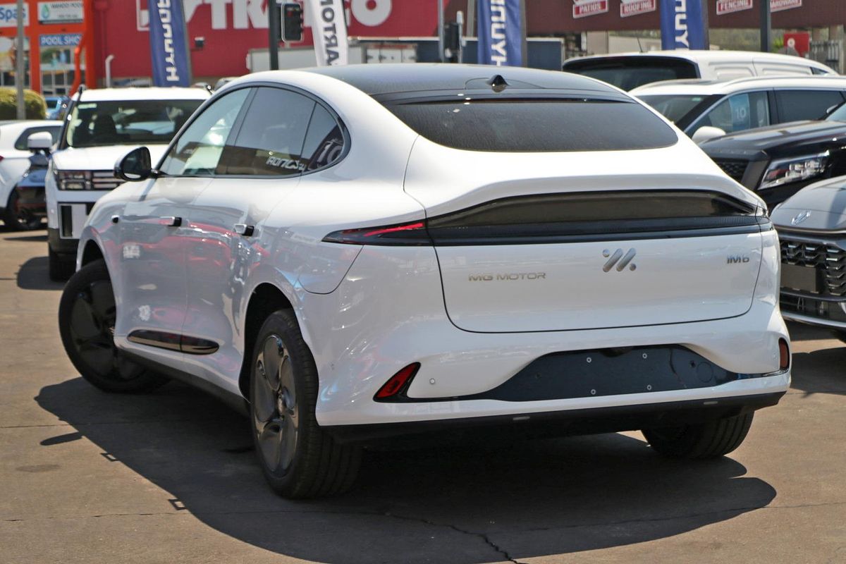 2025 MG IM6 Premium S12L