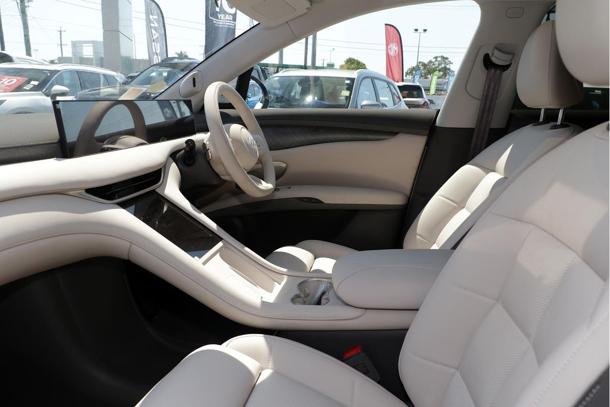 2025 MG IM6 Platinum S12L