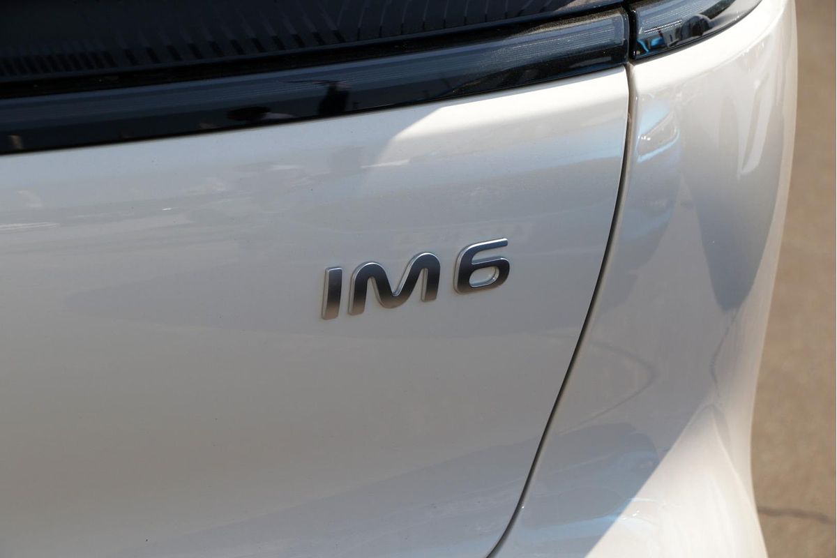 2025 MG IM6 Platinum S12L