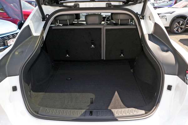 2025 MG IM6 Premium S12L