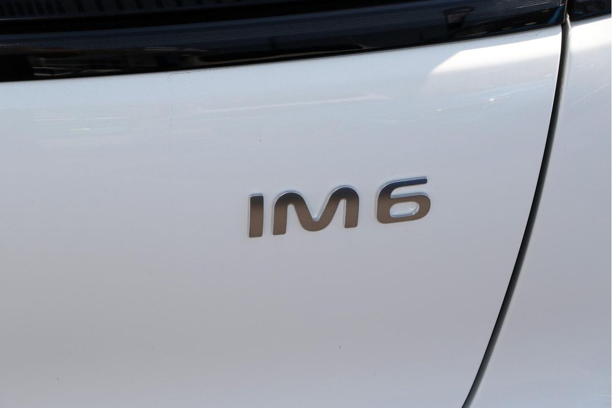 2025 MG IM6 Premium S12L