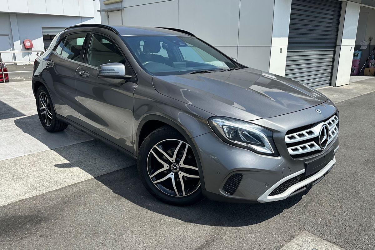 2017 Mercedes-Benz GLA-Class GLA180 X156