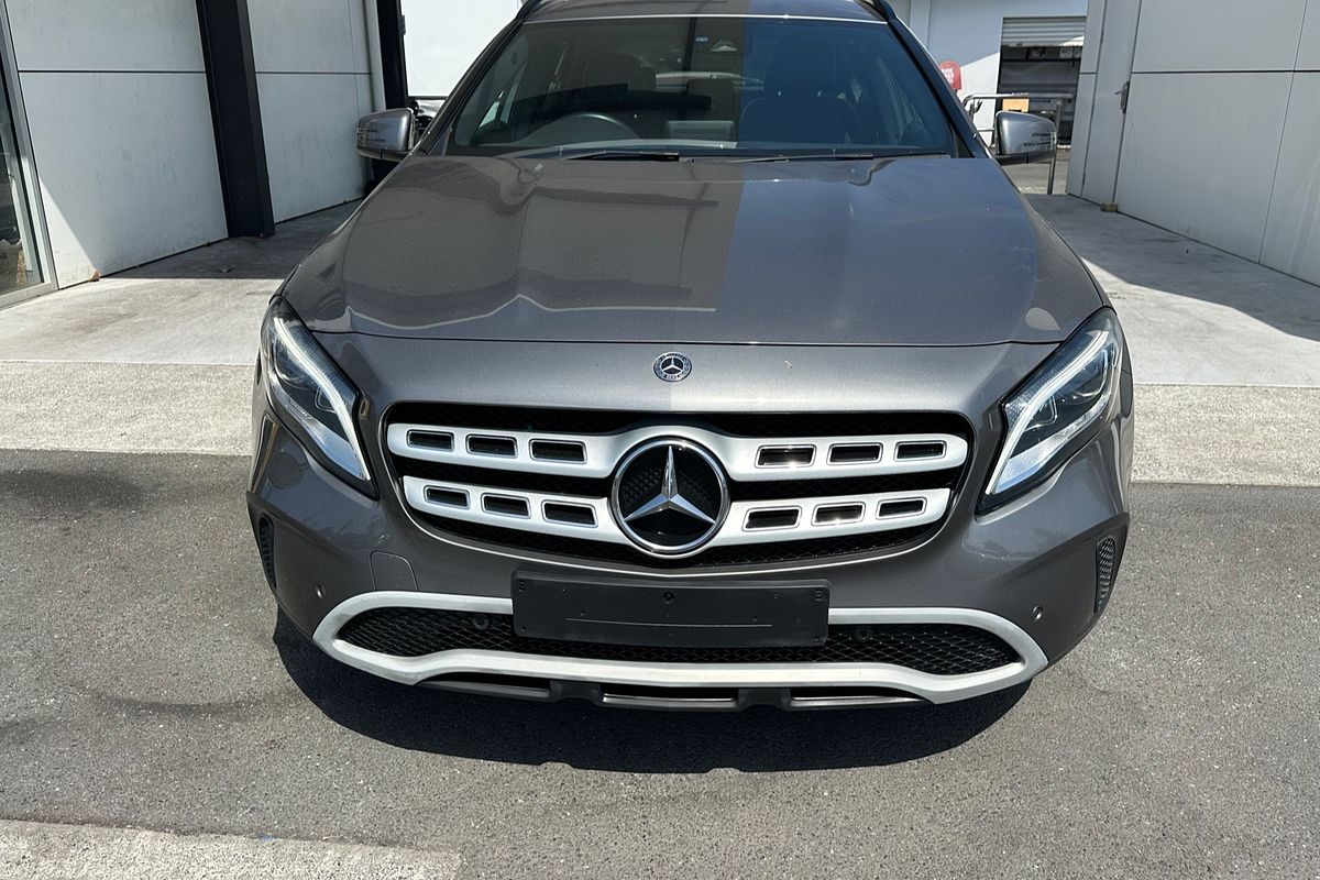 2017 Mercedes-Benz GLA-Class GLA180 X156