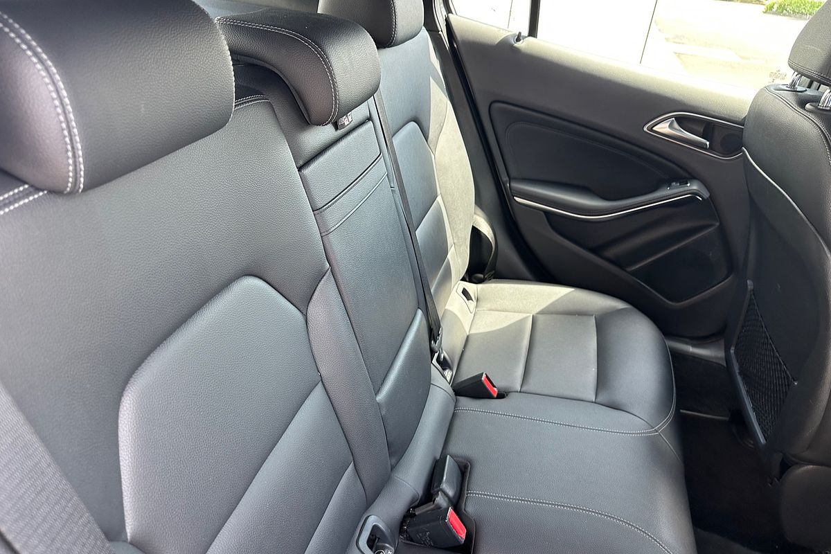 2017 Mercedes-Benz GLA-Class GLA180 X156