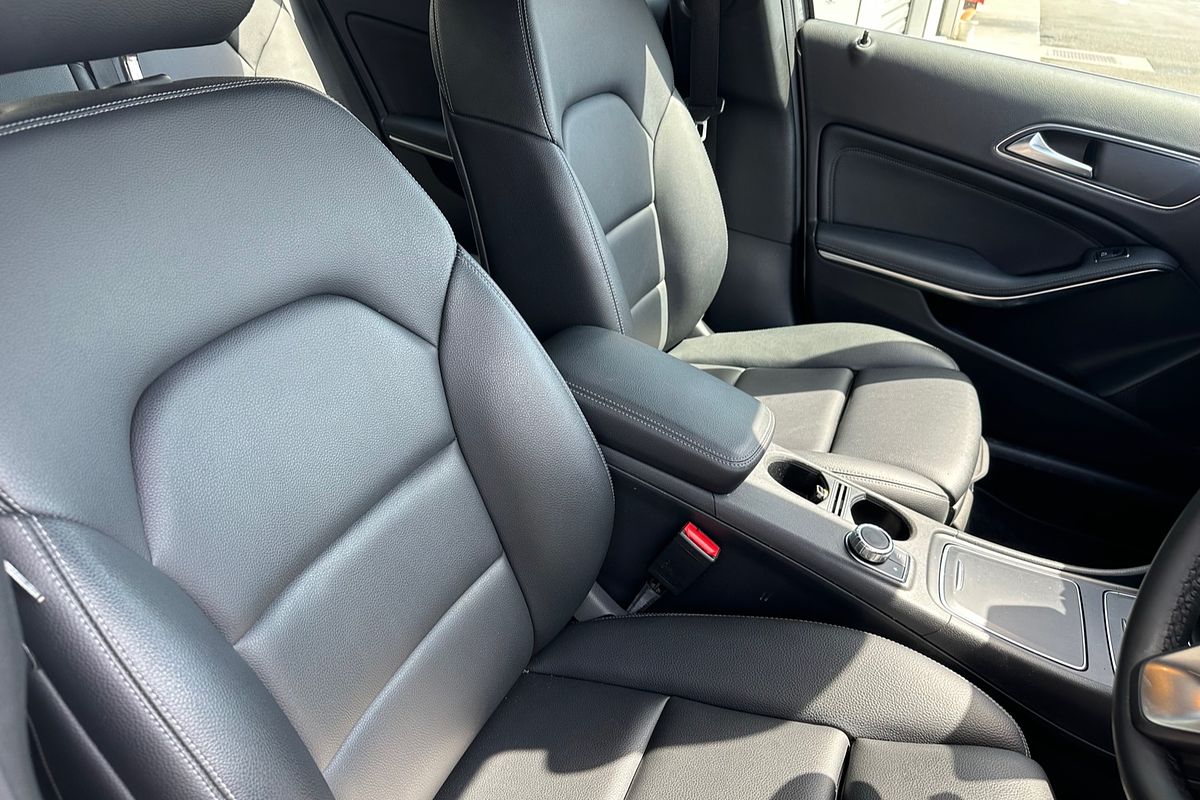 2017 Mercedes-Benz GLA-Class GLA180 X156