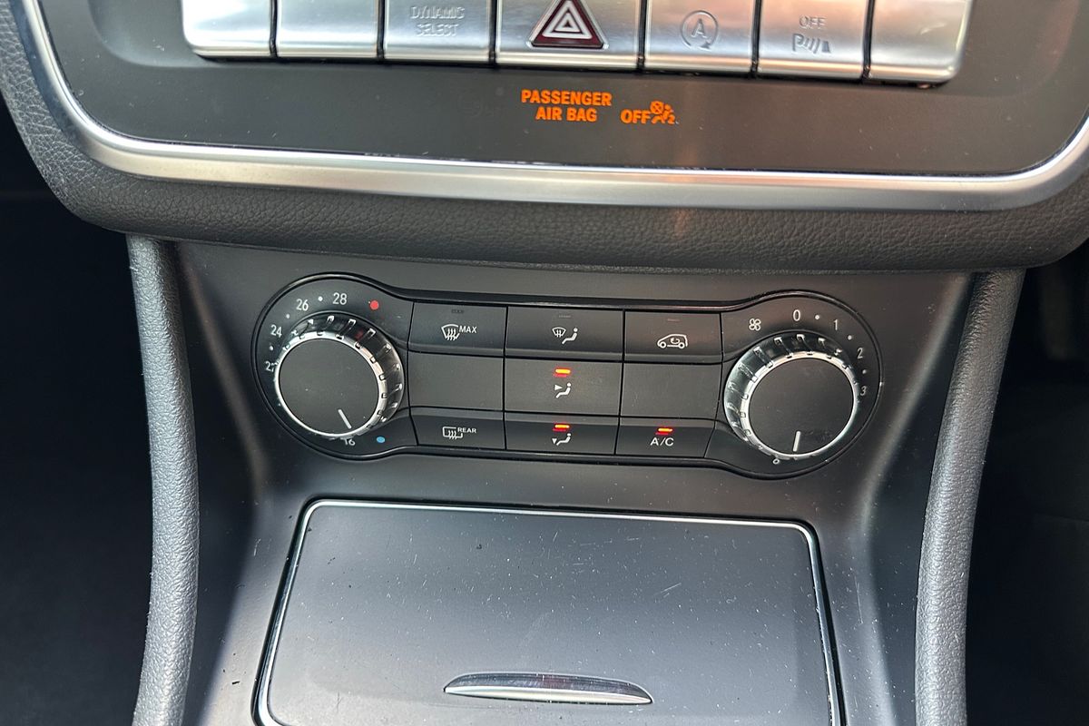 2017 Mercedes-Benz GLA-Class GLA180 X156