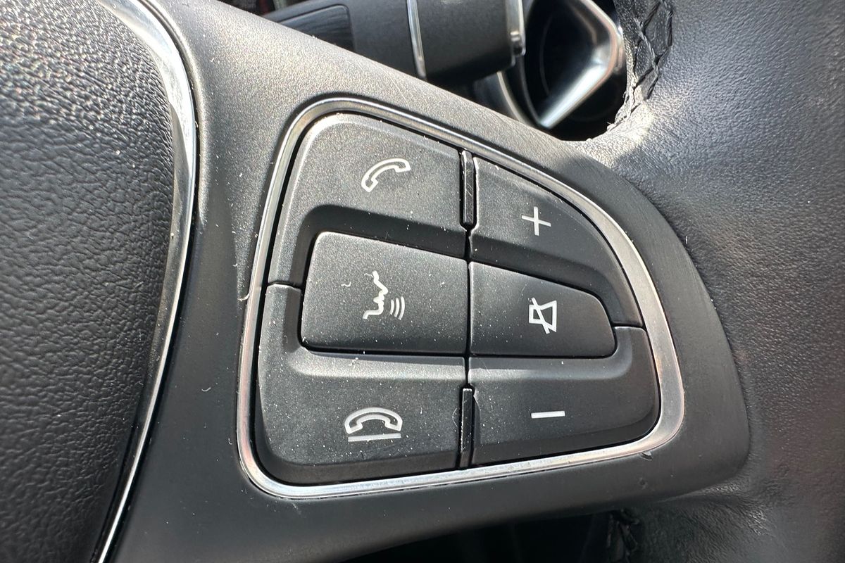 2017 Mercedes-Benz GLA-Class GLA180 X156