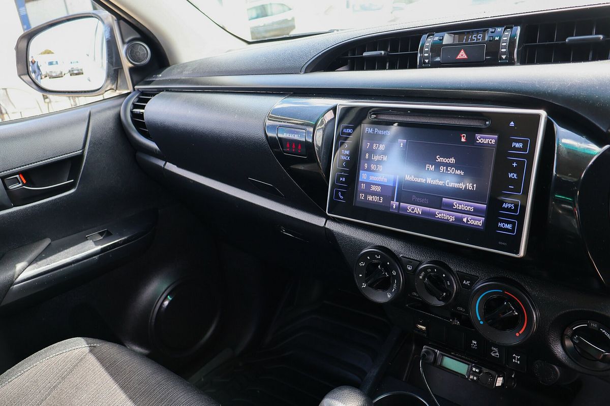 2018 Toyota Hilux SR GUN126R 4X4