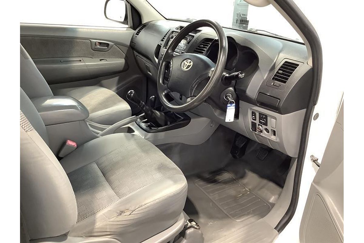 2010 Toyota Hilux SR KUN26R 4X4