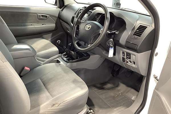 2010 Toyota Hilux SR KUN26R 4X4