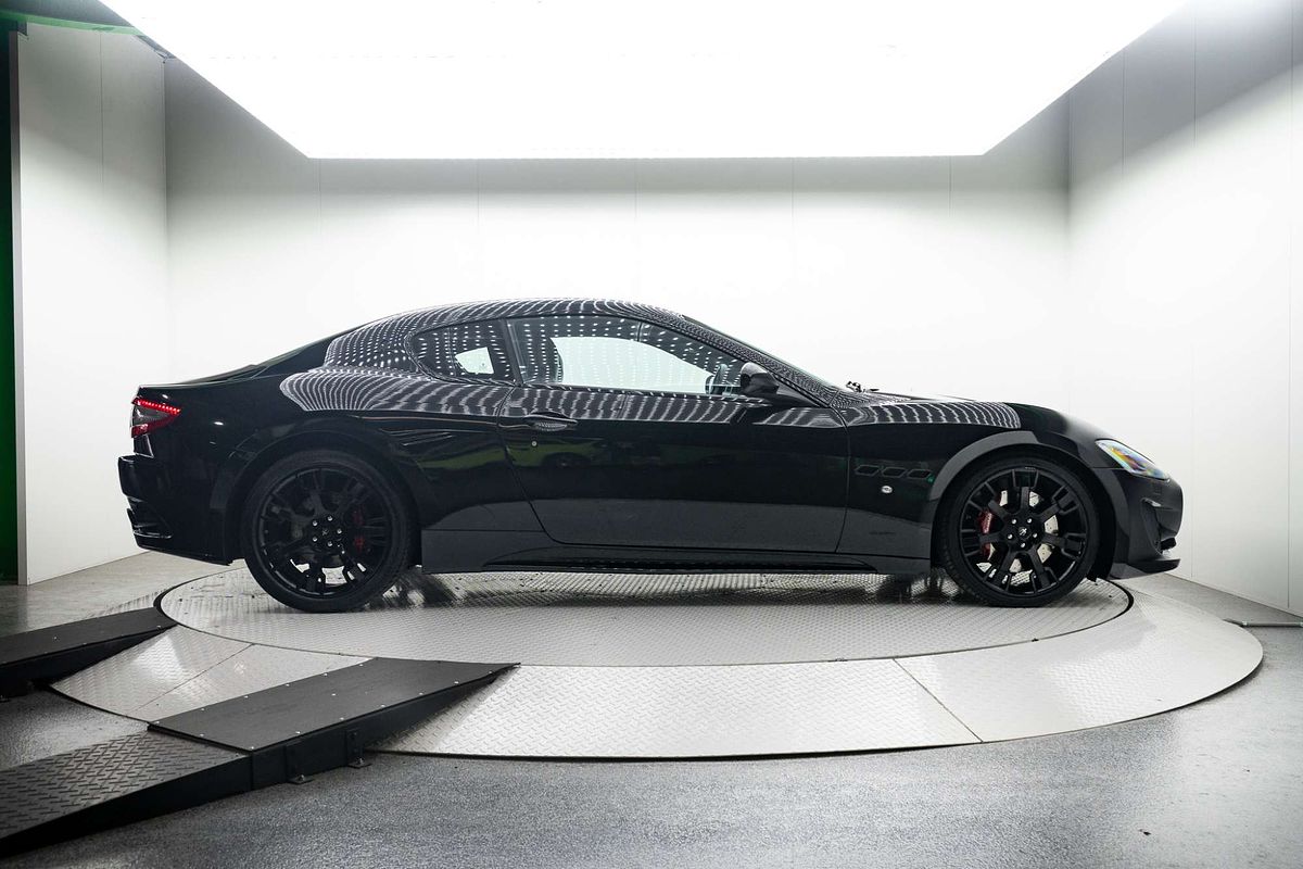 2015 Maserati GranTurismo MC Sportline M145