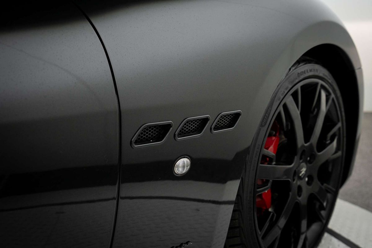 2015 Maserati GranTurismo MC Sportline M145